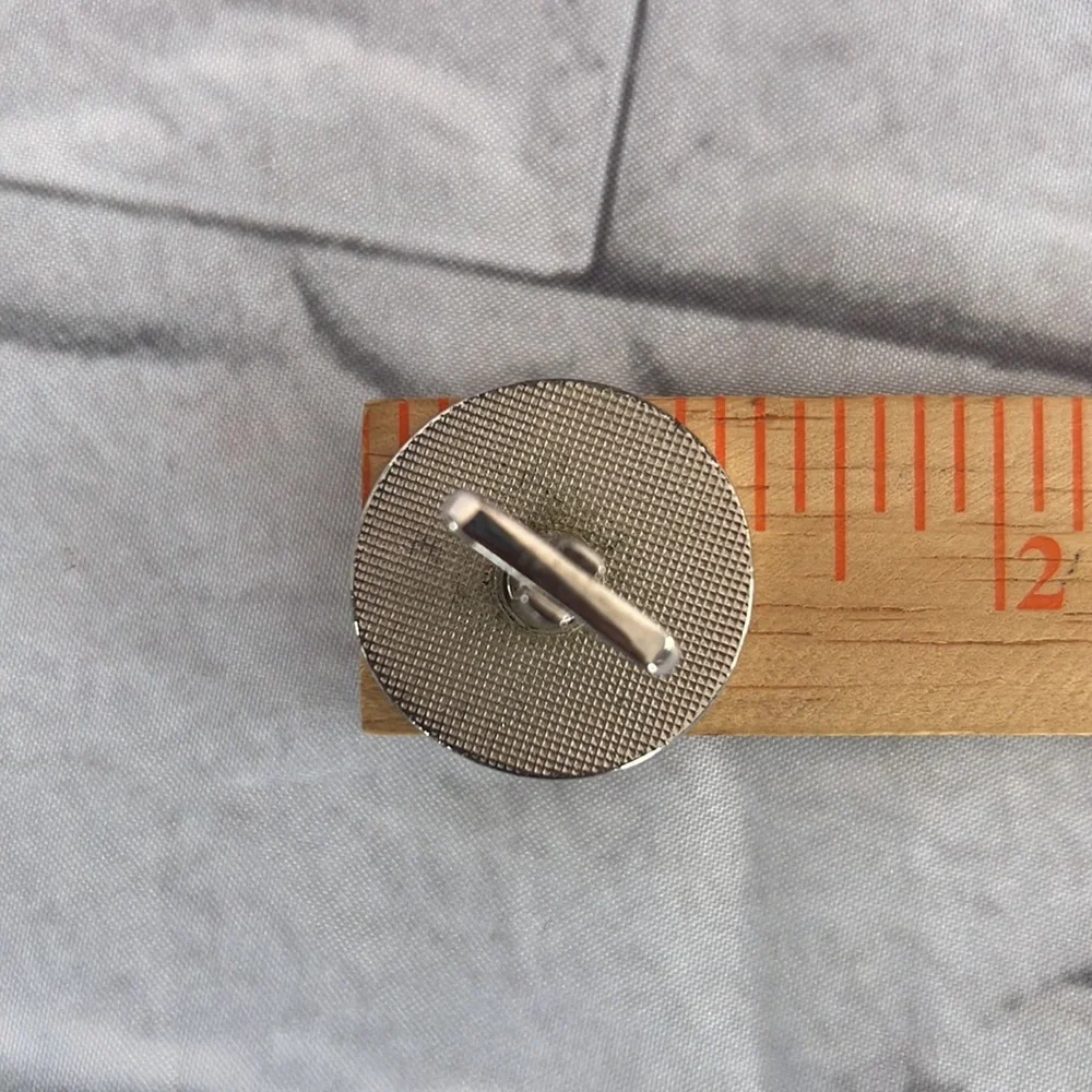 Vintage Hickok Round shaped silver toned cuff links